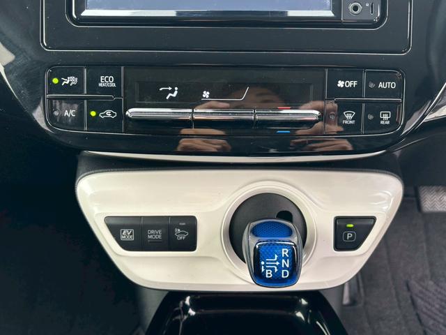 TOYOTA PRIUS S SAFETY PLUS