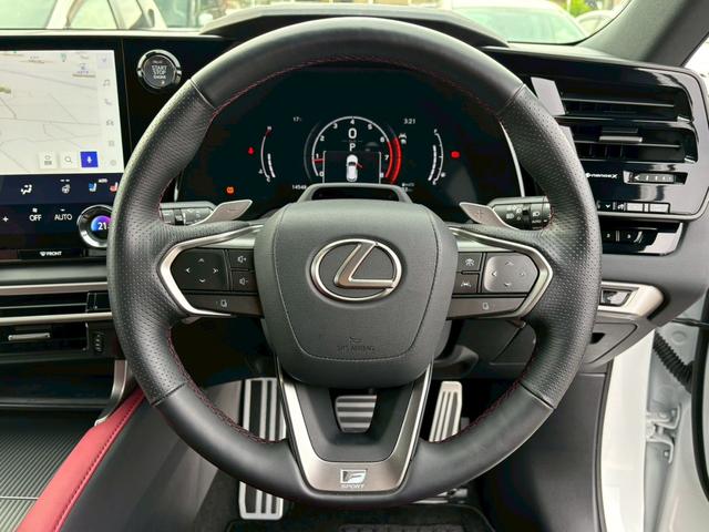 ＲＸ ＲＸ３５０　Ｆスポーツ　４ＷＤ　ターボ　パノラマルーフ　純正ナビ　Ｂｌｕｅｔｏｏｔｈ　ＥＴＣ２．０　レッドレザーシート　衝突軽減ブレーキ　障害物センサー　全周囲カメラ　アダプティブクルーズ　パワーバックドア　純正２１ＡＷ（27枚目）