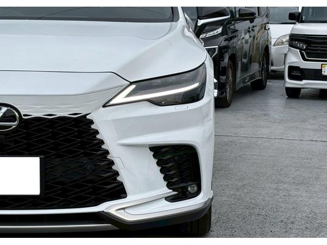 ＲＸ ＲＸ３５０　Ｆスポーツ　４ＷＤ　ターボ　パノラマルーフ　純正ナビ　Ｂｌｕｅｔｏｏｔｈ　ＥＴＣ２．０　レッドレザーシート　衝突軽減ブレーキ　障害物センサー　全周囲カメラ　アダプティブクルーズ　パワーバックドア　純正２１ＡＷ（37枚目）