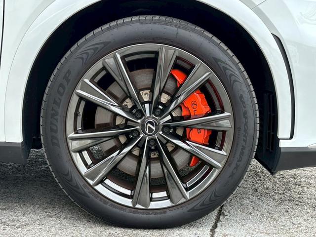 ＲＸ ＲＸ３５０　Ｆスポーツ　４ＷＤ　ターボ　パノラマルーフ　純正ナビ　Ｂｌｕｅｔｏｏｔｈ　ＥＴＣ２．０　レッドレザーシート　衝突軽減ブレーキ　障害物センサー　全周囲カメラ　アダプティブクルーズ　パワーバックドア　純正２１ＡＷ（46枚目）
