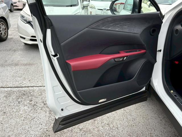 ＲＸ ＲＸ３５０　Ｆスポーツ　４ＷＤ　ターボ　パノラマルーフ　純正ナビ　Ｂｌｕｅｔｏｏｔｈ　ＥＴＣ２．０　レッドレザーシート　衝突軽減ブレーキ　障害物センサー　全周囲カメラ　アダプティブクルーズ　パワーバックドア　純正２１ＡＷ（52枚目）