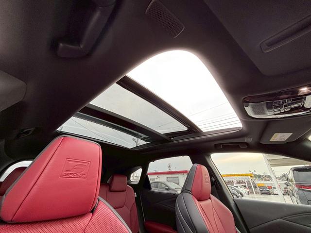 ＲＸ ＲＸ３５０　Ｆスポーツ　４ＷＤ　ターボ　パノラマルーフ　純正ナビ　Ｂｌｕｅｔｏｏｔｈ　ＥＴＣ２．０　レッドレザーシート　衝突軽減ブレーキ　障害物センサー　全周囲カメラ　アダプティブクルーズ　パワーバックドア　純正２１ＡＷ（66枚目）