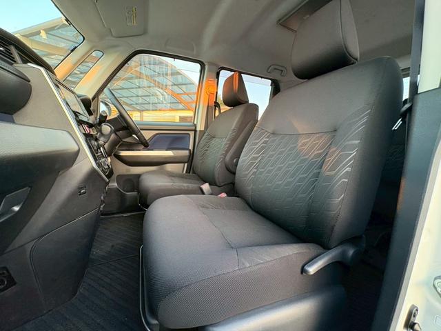 ルーミー カスタムG-T 修復歴なし ターボ ナビ フルセグ Bluetooth 衝突軽減ブレーキ 全周囲カメラ バックカメラ 後席モニター 両側パワースライドドア クルーズコントロール プッシュスタート シートヒーター(18枚目)