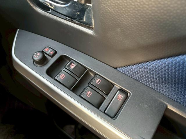 ルーミー カスタムG-T 修復歴なし ターボ ナビ フルセグ Bluetooth 衝突軽減ブレーキ 全周囲カメラ バックカメラ 後席モニター 両側パワースライドドア クルーズコントロール プッシュスタート シートヒーター(38枚目)