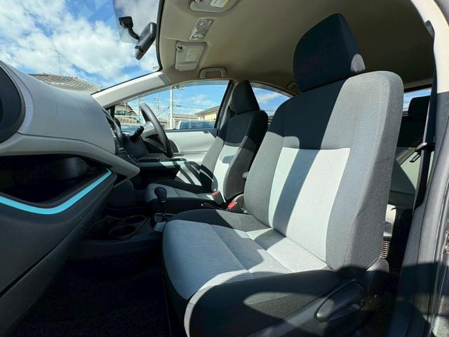 アクア S 修復歴なし 純正CDオーディオ アイドリングストップ スマートキー プッシュスタート 電動格納ミラー シートヒーター オートエアコン ドアバイザー プライバシーガラス 整備保証付(18枚目)