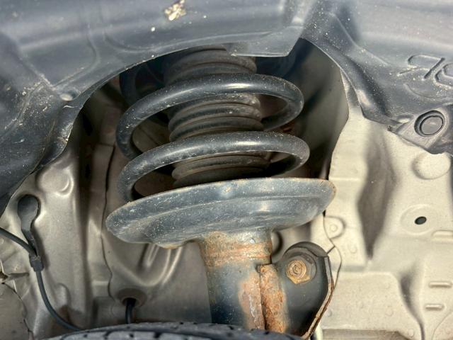 アクア S 修復歴なし 純正CDオーディオ アイドリングストップ スマートキー プッシュスタート 電動格納ミラー シートヒーター オートエアコン ドアバイザー プライバシーガラス 整備保証付(66枚目)