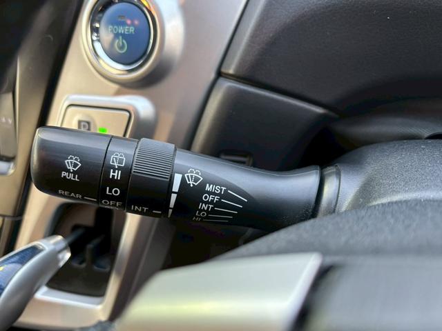 プリウスアルファ Ｓツーリングセレクション　修復歴なし　純正ナビ　フルセグ　Ｂｌｕｅｔｏｏｔｈ　バックカメラ　ＬＥＤヘッドライト　ＥＴＣ　スマートキー　プッシュスタート　オートエアコン　ドアバイザー　プライバシーガラス　スペアキー　整備保証付（29枚目）
