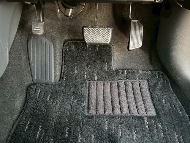 プリウスアルファ Ｓツーリングセレクション　修復歴なし　純正ナビ　フルセグ　Ｂｌｕｅｔｏｏｔｈ　バックカメラ　ＬＥＤヘッドライト　ＥＴＣ　スマートキー　プッシュスタート　オートエアコン　ドアバイザー　プライバシーガラス　スペアキー　整備保証付（60枚目）