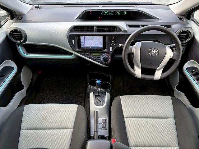 アクア Ｓ　修復歴なし　ワンオーナー　ナビ　フルセグ　Ｂｌｕｅｔｏｏｔｈ　バックカメラ　スマートキー　プッシュスタート　オートエアコン　ドアバイザー　プライバシーガラス　ウインカーミラー　アイドリングストップ（5枚目）