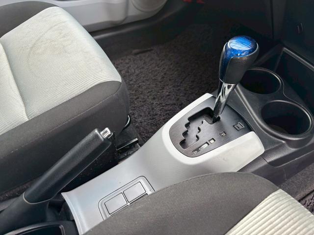 アクア Ｓ　修復歴なし　ワンオーナー　ナビ　フルセグ　Ｂｌｕｅｔｏｏｔｈ　バックカメラ　スマートキー　プッシュスタート　オートエアコン　ドアバイザー　プライバシーガラス　ウインカーミラー　アイドリングストップ（27枚目）