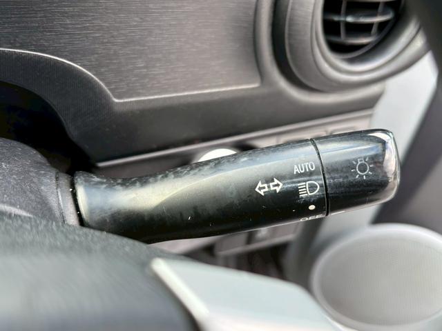 アクア Ｓ　修復歴なし　ワンオーナー　ナビ　フルセグ　Ｂｌｕｅｔｏｏｔｈ　バックカメラ　スマートキー　プッシュスタート　オートエアコン　ドアバイザー　プライバシーガラス　ウインカーミラー　アイドリングストップ（31枚目）