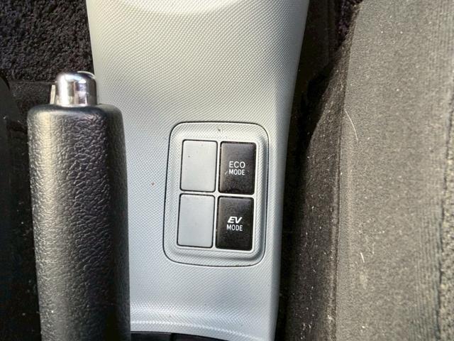 アクア Ｓ　修復歴なし　ワンオーナー　ナビ　フルセグ　Ｂｌｕｅｔｏｏｔｈ　バックカメラ　スマートキー　プッシュスタート　オートエアコン　ドアバイザー　プライバシーガラス　ウインカーミラー　アイドリングストップ（34枚目）