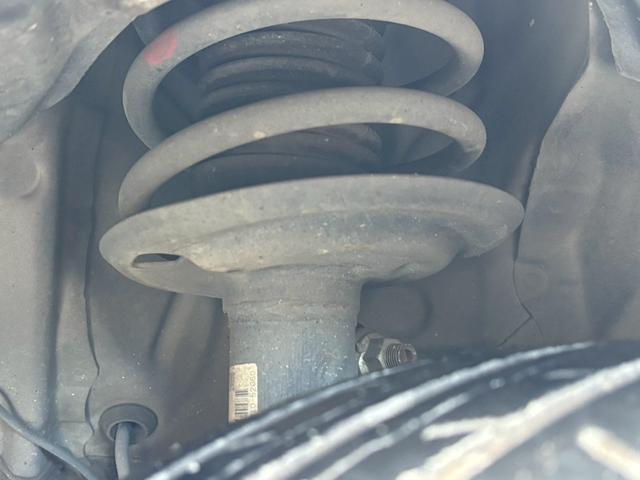 アクア Ｓ　修復歴なし　ワンオーナー　ナビ　フルセグ　Ｂｌｕｅｔｏｏｔｈ　バックカメラ　スマートキー　プッシュスタート　オートエアコン　ドアバイザー　プライバシーガラス　ウインカーミラー　アイドリングストップ（66枚目）