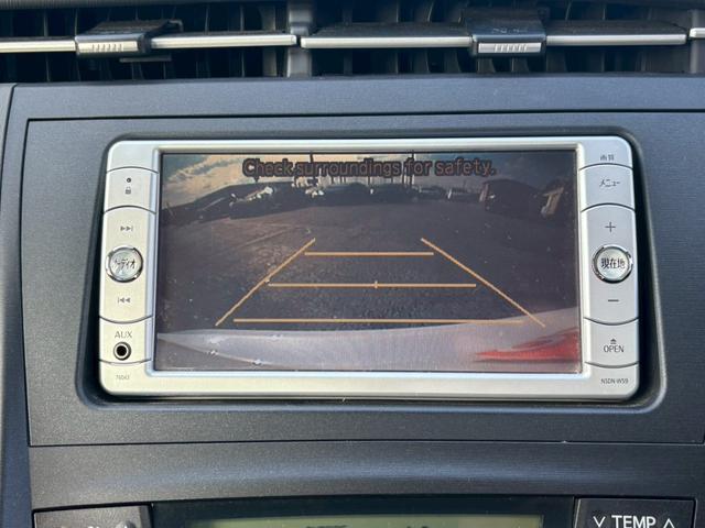 プリウス Ｓツーリングセレクション　修復歴なし　純正ナビ　バックカメラ　ＥＴＣ　ＬＥＤヘッドライト　オートエアコン　スマートキー　プッシュスタート　ウインカーミラー　１７インチアルミ　整備保証付（26枚目）