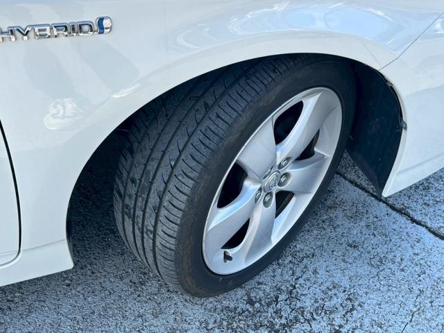 プリウス Ｓツーリングセレクション　修復歴なし　純正ナビ　バックカメラ　ＥＴＣ　ＬＥＤヘッドライト　オートエアコン　スマートキー　プッシュスタート　ウインカーミラー　１７インチアルミ　整備保証付（48枚目）