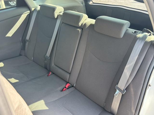 プリウス Ｓツーリングセレクション　修復歴なし　純正ナビ　バックカメラ　ＥＴＣ　ＬＥＤヘッドライト　オートエアコン　スマートキー　プッシュスタート　ウインカーミラー　１７インチアルミ　整備保証付（51枚目）