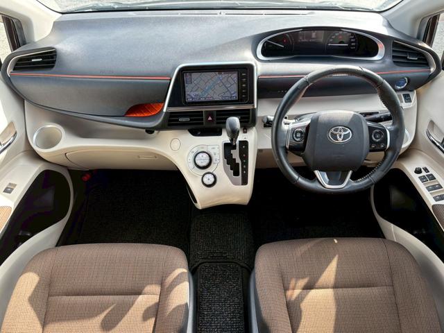 シエンタ ハイブリッドＧ　修復歴なし　純正ナビ　フルセグ　Ｂｌｕｅｔｏｏｔｈ　バックカメラ　両側パワースライドドア　スマートキー　プッシュスタート　ＥＴＣ　ＬＥＤヘッドライト　オートエアコン　プライバシーガラス　整備保証付（5枚目）