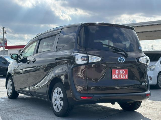 シエンタ ハイブリッドＧ　修復歴なし　純正ナビ　フルセグ　Ｂｌｕｅｔｏｏｔｈ　バックカメラ　両側パワースライドドア　スマートキー　プッシュスタート　ＥＴＣ　ＬＥＤヘッドライト　オートエアコン　プライバシーガラス　整備保証付（11枚目）