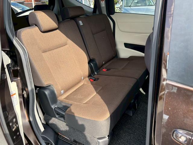 シエンタ ハイブリッドＧ　修復歴なし　純正ナビ　フルセグ　Ｂｌｕｅｔｏｏｔｈ　バックカメラ　両側パワースライドドア　スマートキー　プッシュスタート　ＥＴＣ　ＬＥＤヘッドライト　オートエアコン　プライバシーガラス　整備保証付（20枚目）