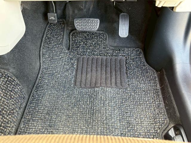 シエンタ ハイブリッドＧ　修復歴なし　純正ナビ　フルセグ　Ｂｌｕｅｔｏｏｔｈ　バックカメラ　両側パワースライドドア　スマートキー　プッシュスタート　ＥＴＣ　ＬＥＤヘッドライト　オートエアコン　プライバシーガラス　整備保証付（59枚目）