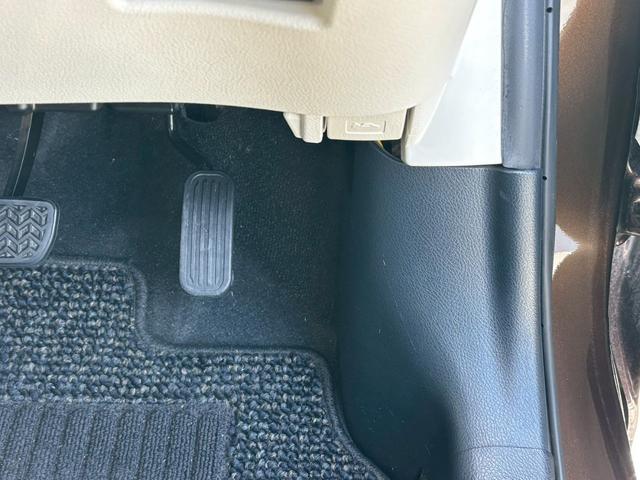 シエンタ ハイブリッドＧ　修復歴なし　純正ナビ　フルセグ　Ｂｌｕｅｔｏｏｔｈ　バックカメラ　両側パワースライドドア　スマートキー　プッシュスタート　ＥＴＣ　ＬＥＤヘッドライト　オートエアコン　プライバシーガラス　整備保証付（60枚目）