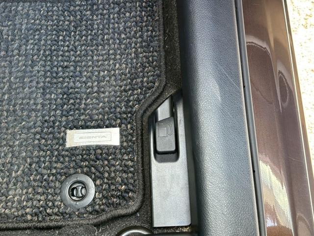 シエンタ ハイブリッドＧ　修復歴なし　純正ナビ　フルセグ　Ｂｌｕｅｔｏｏｔｈ　バックカメラ　両側パワースライドドア　スマートキー　プッシュスタート　ＥＴＣ　ＬＥＤヘッドライト　オートエアコン　プライバシーガラス　整備保証付（61枚目）