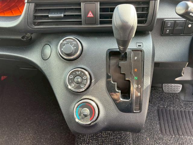 シエンタ Ｘ　修復歴なし　純正ナビ　フルセグ　Ｂｌｕｅｔｏｏｔｈ　フリップダウンモニター　衝突軽減ブレーキ　バックカメラ　レーンアシスト　両側スライド片側パワースライドドア　ＥＴＣ　ＨＩＤヘッドライト　整備保証付（29枚目）