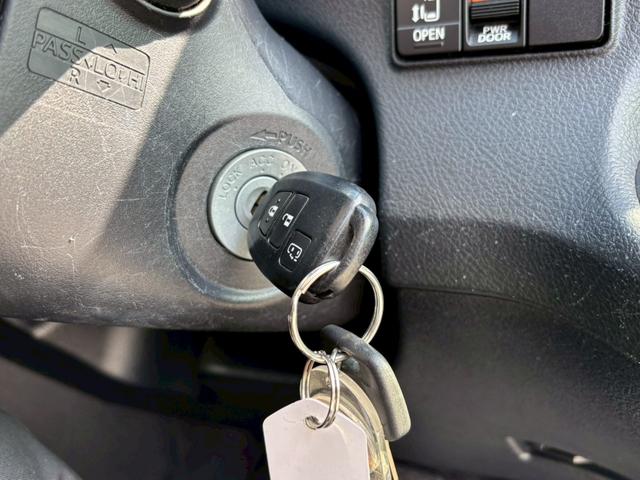 シエンタ Ｘ　修復歴なし　純正ナビ　フルセグ　Ｂｌｕｅｔｏｏｔｈ　フリップダウンモニター　衝突軽減ブレーキ　バックカメラ　レーンアシスト　両側スライド片側パワースライドドア　ＥＴＣ　ＨＩＤヘッドライト　整備保証付（34枚目）