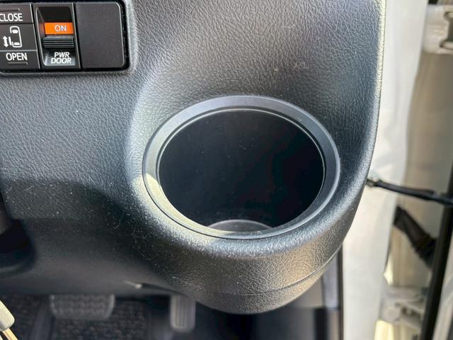 シエンタ Ｘ　修復歴なし　純正ナビ　フルセグ　Ｂｌｕｅｔｏｏｔｈ　フリップダウンモニター　衝突軽減ブレーキ　バックカメラ　レーンアシスト　両側スライド片側パワースライドドア　ＥＴＣ　ＨＩＤヘッドライト　整備保証付（60枚目）