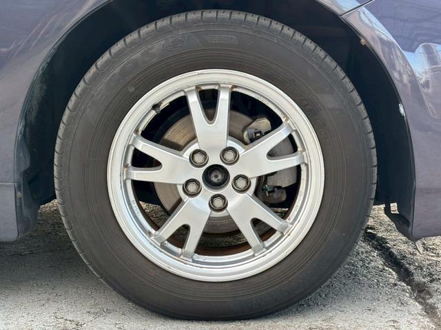 プリウス Ｓ　ＬＥＤエディション　修復歴なし　純正ナビ　フルセグ　バックカメラ　スマートキー　プッシュスタート　ＥＴＣ　ＬＥＤヘッドライト　オートエアコン　ドアバイザー　プライバシーガラス　ウインカーミラー　整備保証付（12枚目）