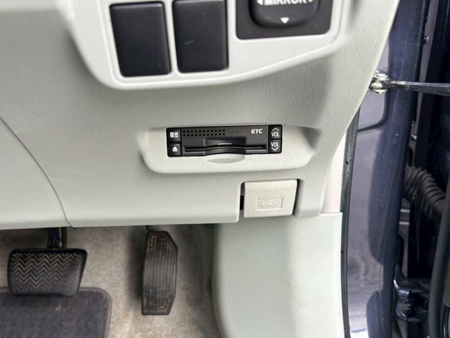 プリウス Ｓ　ＬＥＤエディション　修復歴なし　純正ナビ　フルセグ　バックカメラ　スマートキー　プッシュスタート　ＥＴＣ　ＬＥＤヘッドライト　オートエアコン　ドアバイザー　プライバシーガラス　ウインカーミラー　整備保証付（35枚目）