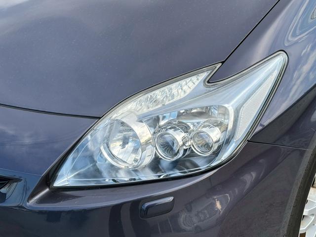 プリウス Ｓ　ＬＥＤエディション　修復歴なし　純正ナビ　フルセグ　バックカメラ　スマートキー　プッシュスタート　ＥＴＣ　ＬＥＤヘッドライト　オートエアコン　ドアバイザー　プライバシーガラス　ウインカーミラー　整備保証付（41枚目）