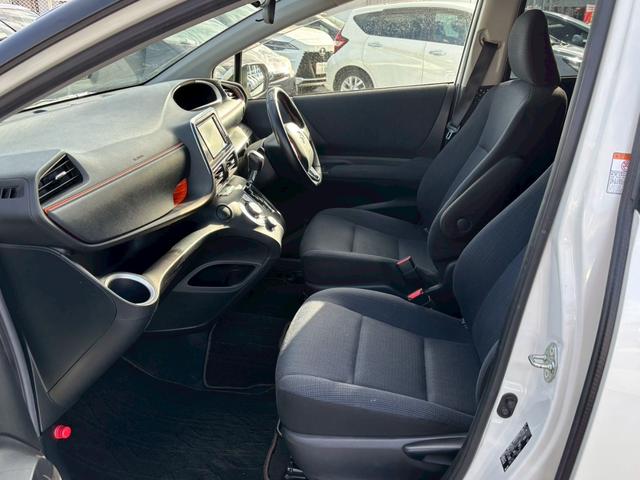 シエンタ ハイブリッドＧ　修復歴なし　純正ナビ　Ｂｌｕｅｔｏｏｔｈ　衝突軽減ブレーキ　バックカメラ　両側パワースライドドア　レーンアシスト　スマートキー　プッシュスタート　ＥＴＣ　ＨＩＤヘッドライト　オートエアコン　整備保証付（20枚目）