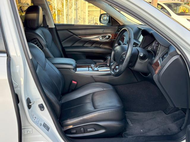 ＫｉＮＤはニーズに合わせたオーダーメイドな買い方ができる■ドラレコやバックカメラなどのオプション装備から業界高水準の充実の有償保証をご用意■組み合わせ方は約２，０００通り！！■