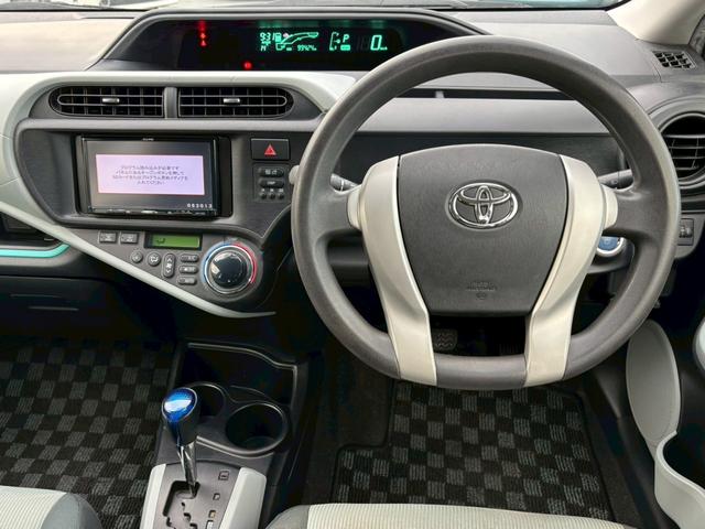 アクア S 修復歴なし ナビ スマートキー プッシュスタート スマートキー プッシュスタート ETC アイドリングストップ オートエアコン プライバシーガラス ウインカーミラー 整備保証付(16枚目)