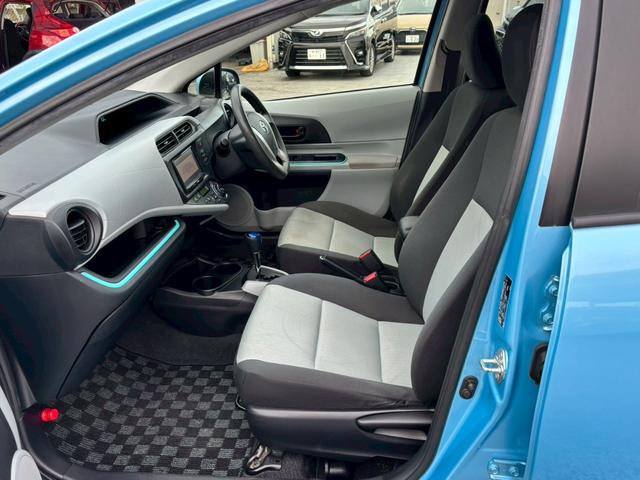 アクア S 修復歴なし ナビ スマートキー プッシュスタート スマートキー プッシュスタート ETC アイドリングストップ オートエアコン プライバシーガラス ウインカーミラー 整備保証付(18枚目)