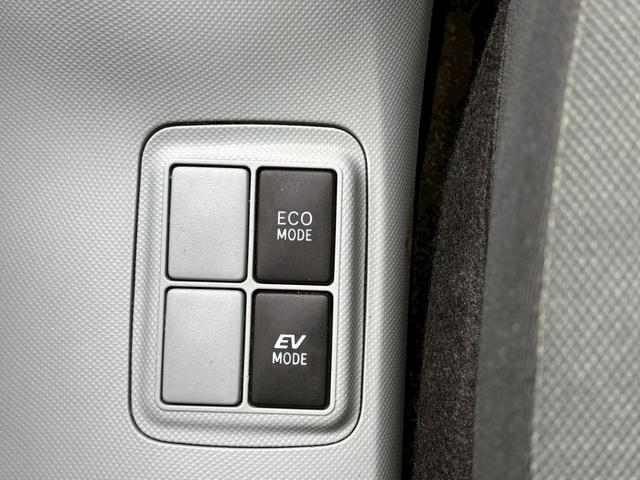 アクア S 修復歴なし ナビ スマートキー プッシュスタート スマートキー プッシュスタート ETC アイドリングストップ オートエアコン プライバシーガラス ウインカーミラー 整備保証付(32枚目)