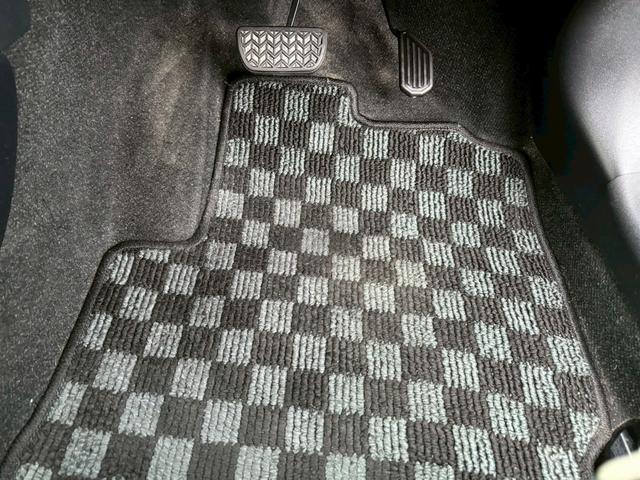 アクア S 修復歴なし ナビ スマートキー プッシュスタート スマートキー プッシュスタート ETC アイドリングストップ オートエアコン プライバシーガラス ウインカーミラー 整備保証付(59枚目)