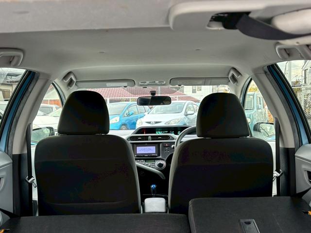 アクア S 修復歴なし ナビ スマートキー プッシュスタート スマートキー プッシュスタート ETC アイドリングストップ オートエアコン プライバシーガラス ウインカーミラー 整備保証付(63枚目)