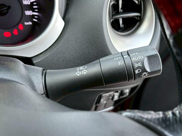 ジューク １５ＲＸ　タイプＶ　修復歴なし　純正ナビ　フルセグ　Ｂｌｕｅｔｏｏｔｈ　スマートキー　プッシュスタート　ＥＴＣ　オートエアコン　ドアバイザー　プライバシーガラス　１７インチアルミ　電動格納ミラー　オートライト　整備保証付（30枚目）