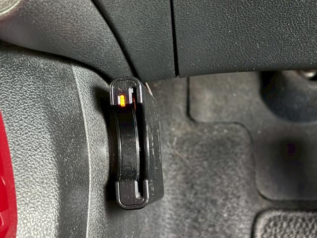 ジューク １５ＲＸ　タイプＶ　修復歴なし　純正ナビ　フルセグ　Ｂｌｕｅｔｏｏｔｈ　スマートキー　プッシュスタート　ＥＴＣ　オートエアコン　ドアバイザー　プライバシーガラス　１７インチアルミ　電動格納ミラー　オートライト　整備保証付（34枚目）