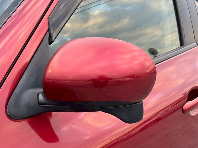 ジューク １５ＲＸ　タイプＶ　修復歴なし　純正ナビ　フルセグ　Ｂｌｕｅｔｏｏｔｈ　スマートキー　プッシュスタート　ＥＴＣ　オートエアコン　ドアバイザー　プライバシーガラス　１７インチアルミ　電動格納ミラー　オートライト　整備保証付（42枚目）