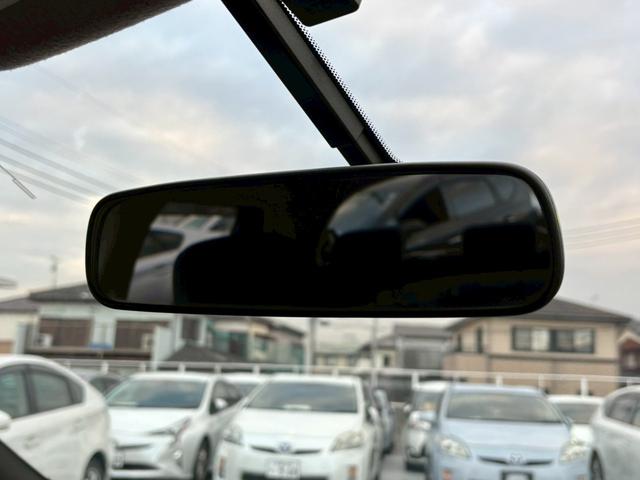 ジューク １５ＲＸ　タイプＶ　修復歴なし　純正ナビ　フルセグ　Ｂｌｕｅｔｏｏｔｈ　スマートキー　プッシュスタート　ＥＴＣ　オートエアコン　ドアバイザー　プライバシーガラス　１７インチアルミ　電動格納ミラー　オートライト　整備保証付（52枚目）