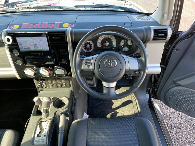 ブラックカラーパッケージ 社外ナビ HIDヘッドライト オートクルーズコントロール ルーフキャリア 禁煙車 バックカメラ クリアランスソナー Bluetooth フルセグTV 4WD CD/DVD再生 キーレス(8枚目)