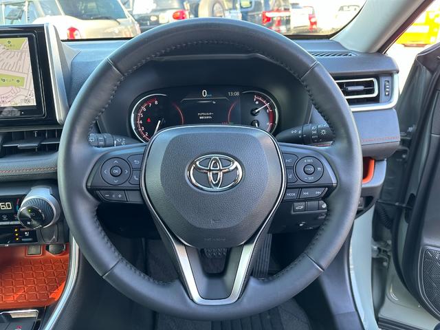 アドベンチャー 衝突軽減ブレーキ オートハイビーム レーンキープ 横滑り防止盗難防止 LEDライト エアーシート バックカメラ フルセグTV クルーズコントロール スマートキー ハンドルヒーター マフラー アルミ(13枚目)