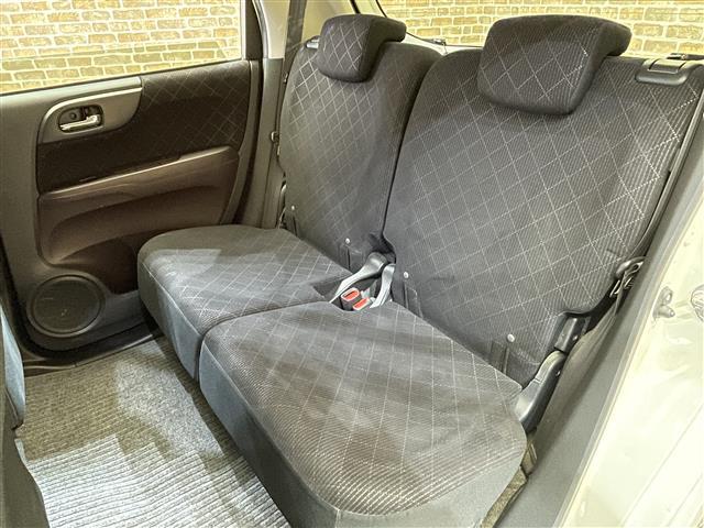 プレミアム ツアラー SSパッケージ 4WD/カロッツェリアナビ/CD/DVD/Bluetooth/ipod/AUX/USB/フルセグ/バックカメラ/ETC/CTBA/ドライブレコーダー/前席シートヒーター/横滑り防止装置(20枚目)