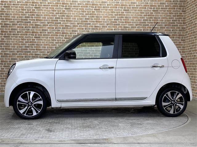 プレミアム ツアラー SSパッケージ 4WD/カロッツェリアナビ/CD/DVD/Bluetooth/ipod/AUX/USB/フルセグ/バックカメラ/ETC/CTBA/ドライブレコーダー/前席シートヒーター/横滑り防止装置(24枚目)