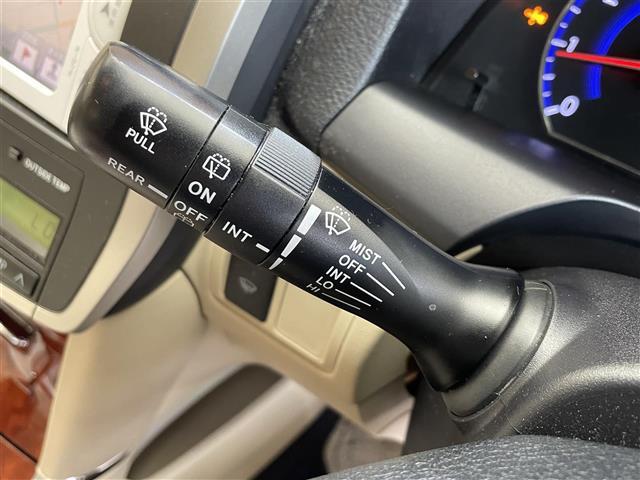 プレミオ １．８Ｘ　Ｌパッケージ　４ＷＤ　寒冷地仕様　オートエアコン　純正ナビ　バックカメラ　ワンセグＴＶ　ＥＴＣ　ヘッドライトレベライザー　オートライト　フォグランプ　オールオートパワーウインドウ（7枚目）