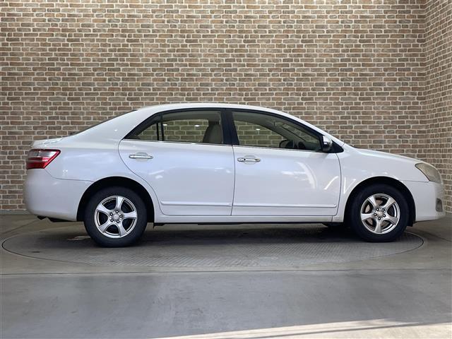 プレミオ １．８Ｘ　Ｌパッケージ　４ＷＤ　寒冷地仕様　オートエアコン　純正ナビ　バックカメラ　ワンセグＴＶ　ＥＴＣ　ヘッドライトレベライザー　オートライト　フォグランプ　オールオートパワーウインドウ（29枚目）