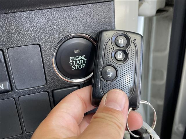 タント カスタムＸ　４ＷＤ　左側パワースライドドア　アイドリングストップ　ＫＥＮＷＯＯＤナビ　バックカメラ　フルセグＴＶ　オートエアコン　ロールサンシェード　オートライト　ＬＥＤヘッドライト　純正１４インチアルミホイール（15枚目）